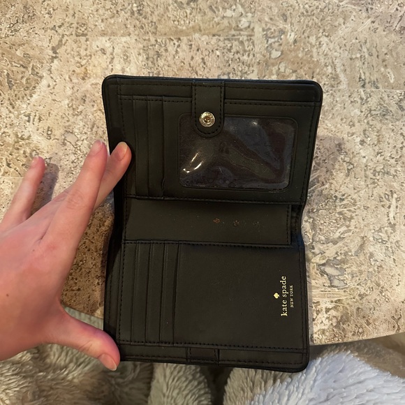 Black pebbled leather Kate spade wallet - Picture 2 of 3